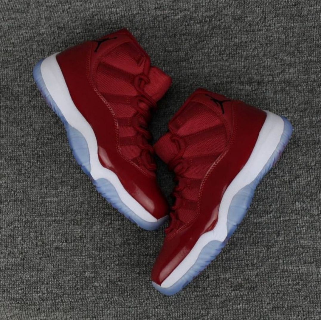 Les baskets Air Jordan 11 offrent un style légendaire et une performance exceptionnelle.design unique
Pas Cher. moin cher.