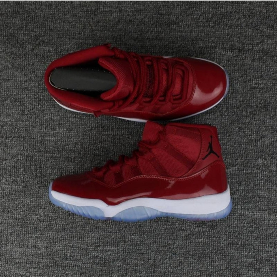 Les baskets Air Jordan 11 offrent un style légendaire et une performance exceptionnelle.design unique
Pas Cher. moin cher.