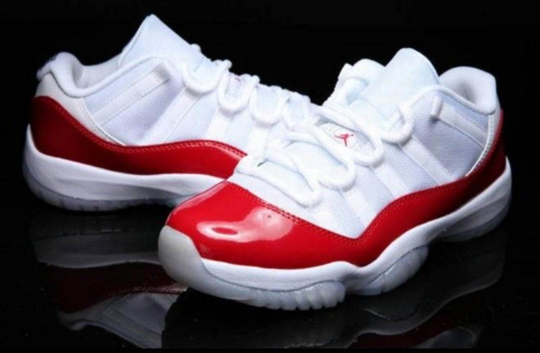 Les baskets Air Jordan 11 offrent un style légendaire et une performance exceptionnelle.design unique
Pas Cher. moin cher.