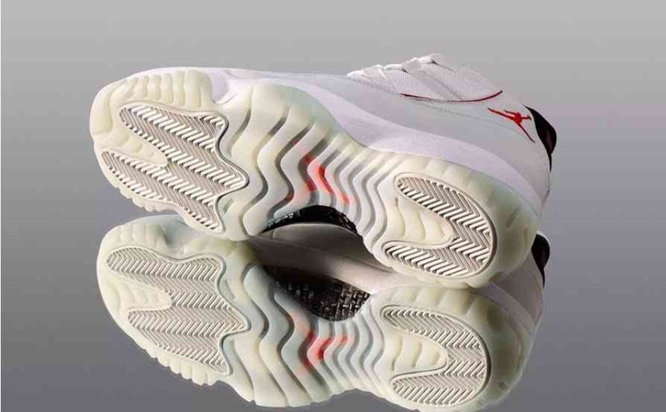 Les baskets Air Jordan 11 offrent un style légendaire et une performance exceptionnelle.design unique
Pas Cher. moin cher.