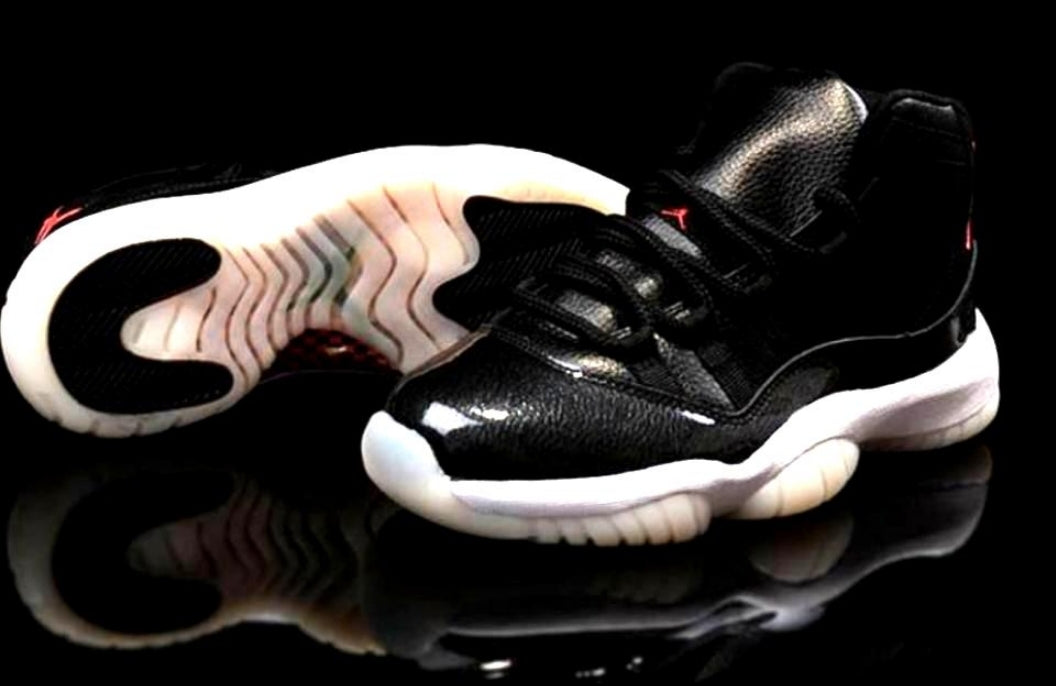 Les baskets Air Jordan 11 offrent un style légendaire et une performance exceptionnelle.design unique
Pas Cher. moin cher.