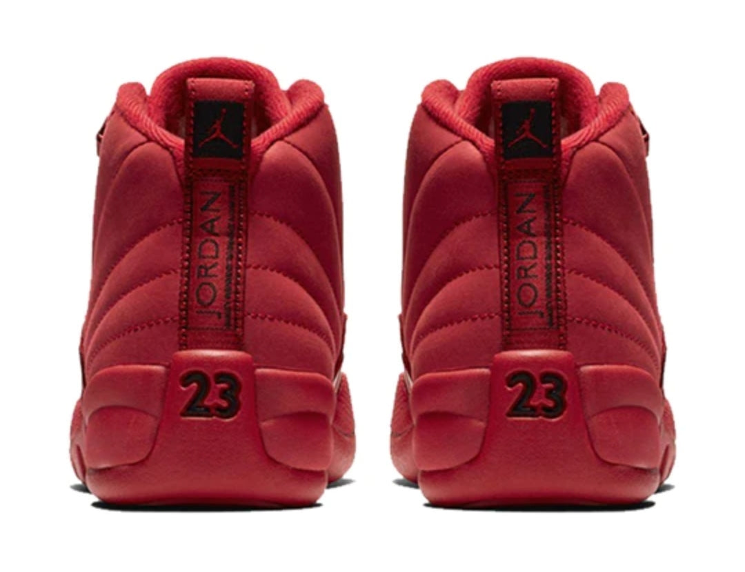 Les baskets Air Jordan 12 offrent un style iconique et une performance exceptionnelle.design distinctif.pas cher.moin Cher.