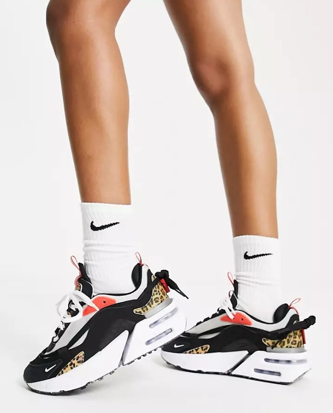 les Baskets Nike Air Max Furyosa Honeydew sont un témoignage de l'engagement de Nike à combiner style et innovation.