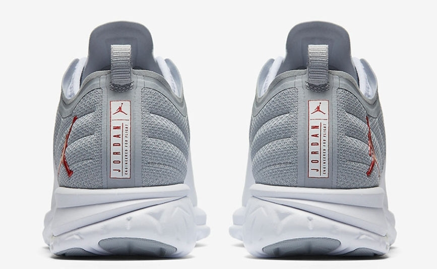 Les baskets Air Jordan 12 offrent un style iconique et une performance exceptionnelle.design distinctif.pas cher.moin Cher.
