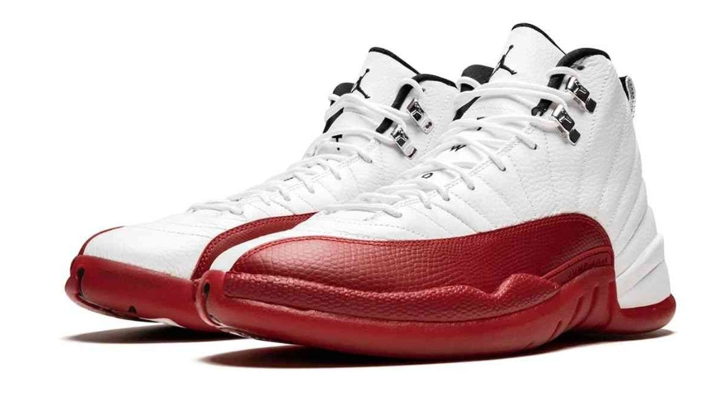 Les baskets Air Jordan 12 offrent un style iconique et une performance exceptionnelle.design distinctif.pas cher.moin Cher.