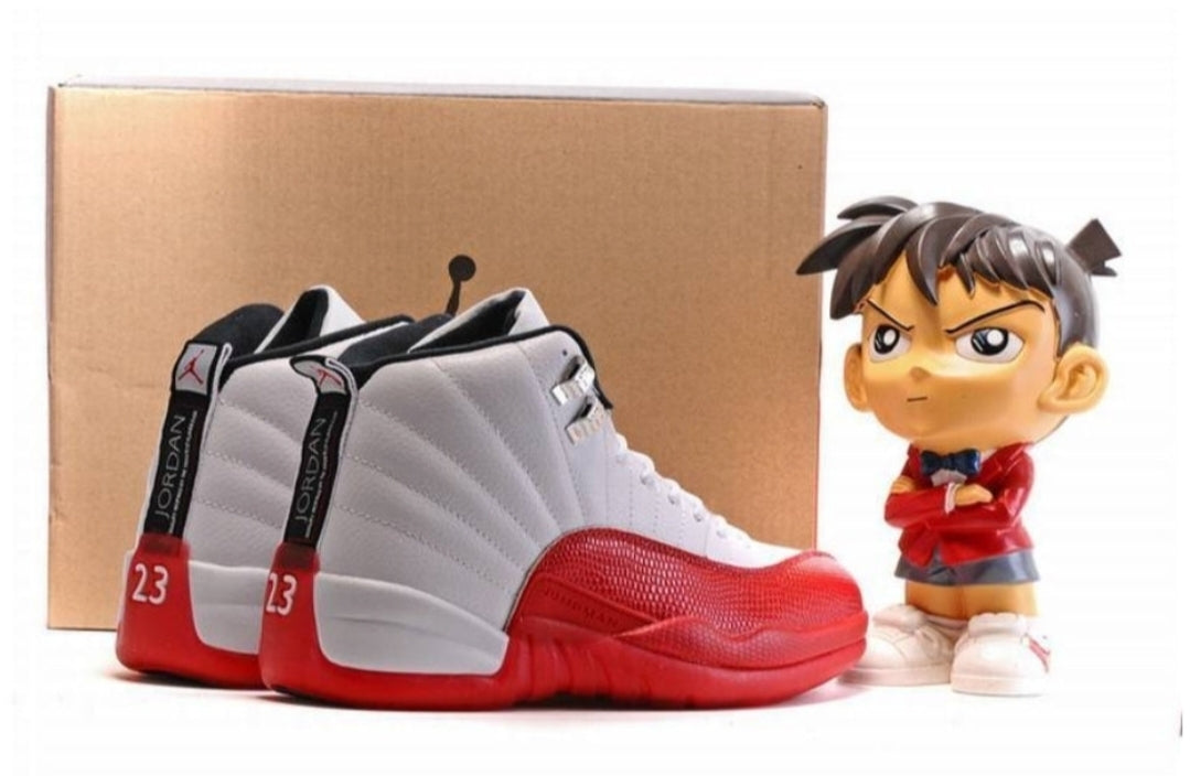 Les baskets Air Jordan 12 offrent un style iconique et une performance exceptionnelle.design distinctif.pas cher.moin Cher.