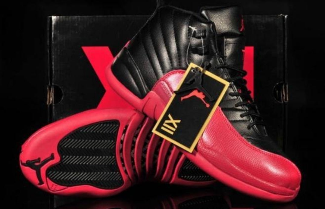 Les baskets Air Jordan 12 offrent un style iconique et une performance exceptionnelle.design distinctif.pas cher.moin Cher.