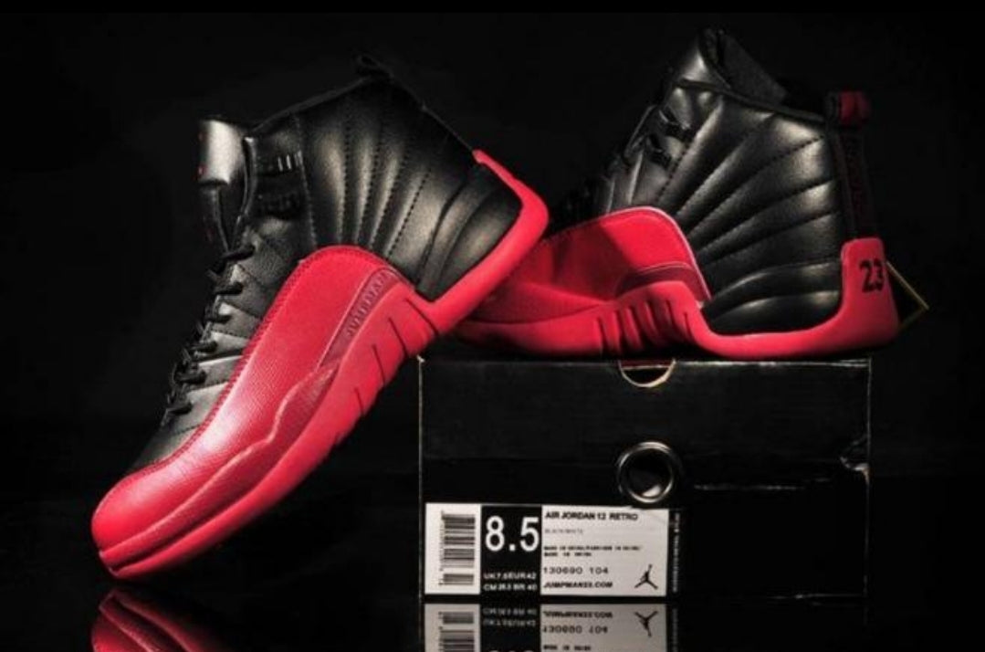 Les baskets Air Jordan 12 offrent un style iconique et une performance exceptionnelle.design distinctif.pas cher.moin Cher.