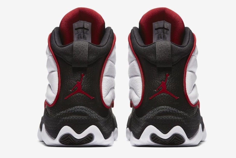 Les baskets Air Jordan 13 offrent un style emblématique et une performance exceptionnelle.
design distinctif .pas Cher. Moins cher.