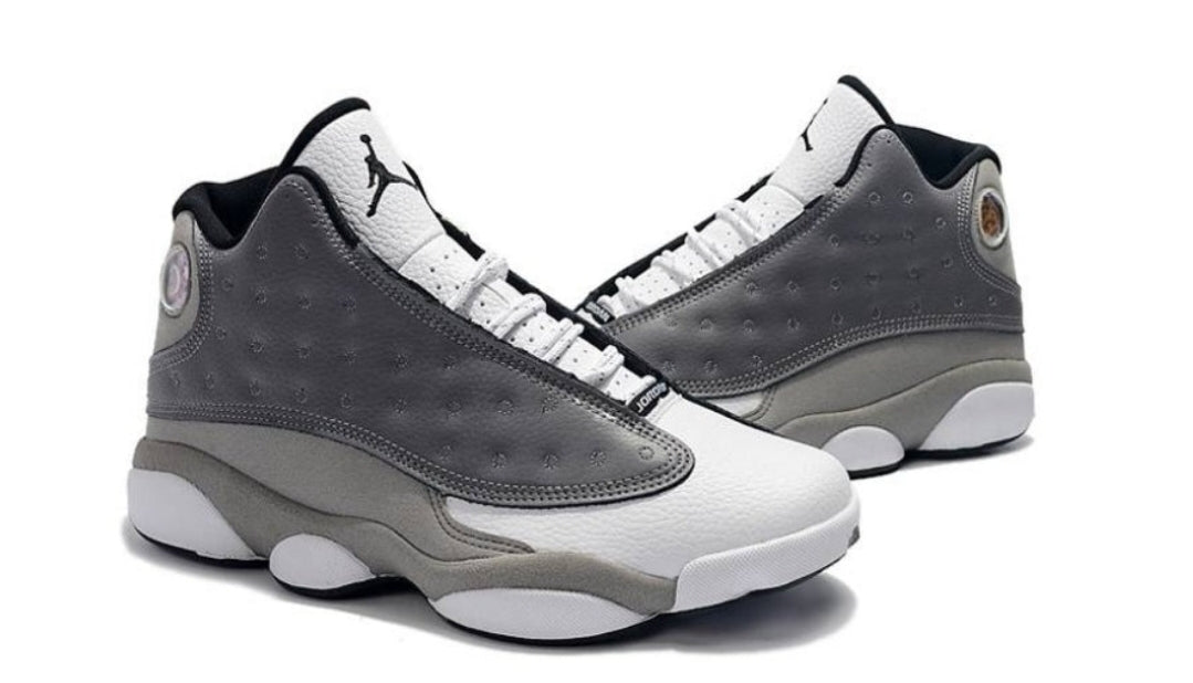 Les baskets Air Jordan 13 offrent un style emblématique et une performance exceptionnelle.
design distinctif .pas Cher. Moins cher.