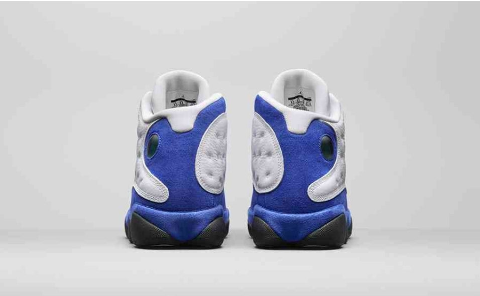 Les baskets Air Jordan 13 offrent un style emblématique et une performance exceptionnelle.
design distinctif .pas Cher. Moins cher.