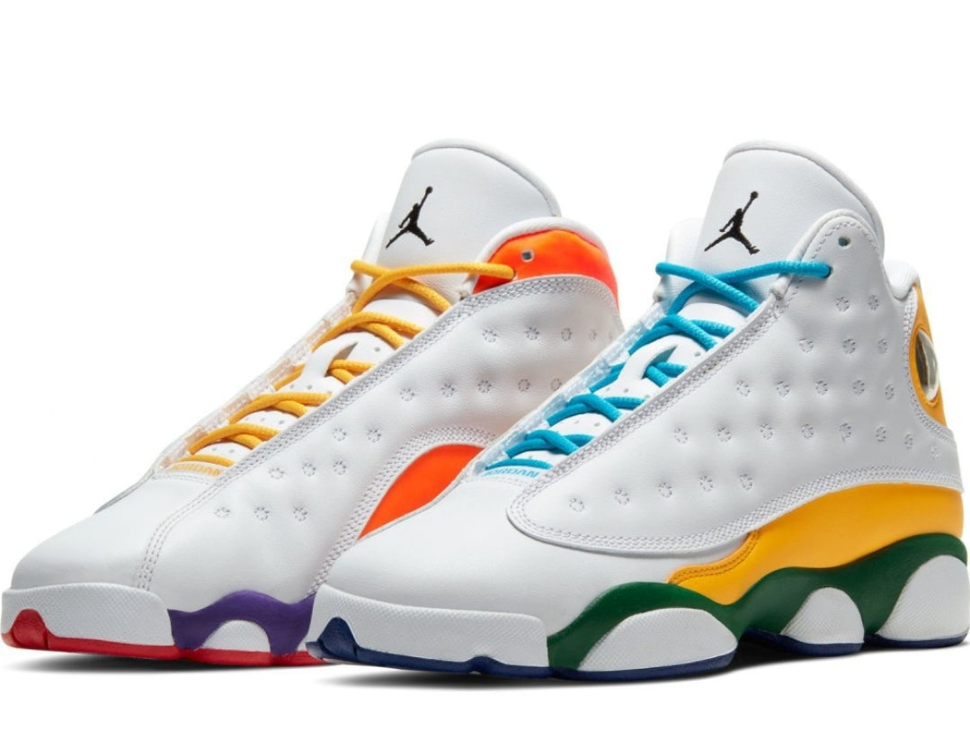 Les baskets Air Jordan 13 offrent un style emblématique et une performance exceptionnelle.
design distinctif .pas Cher. Moins cher.