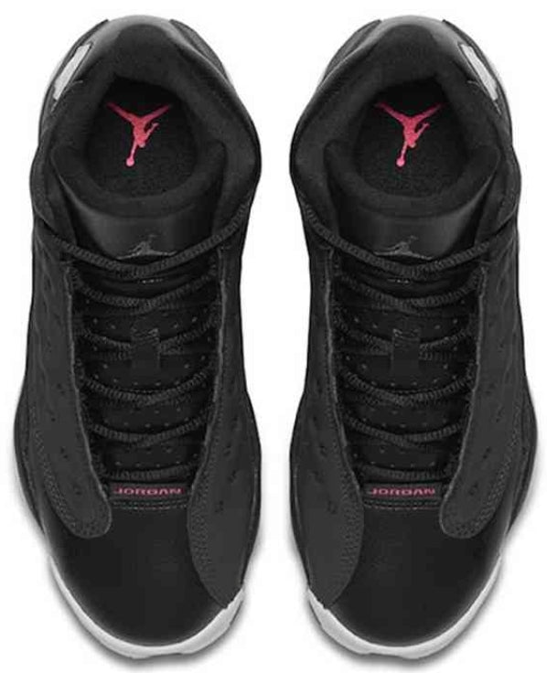Les baskets Air Jordan 13 offrent un style emblématique et une performance exceptionnelle.
design distinctif .pas Cher. Moins cher.