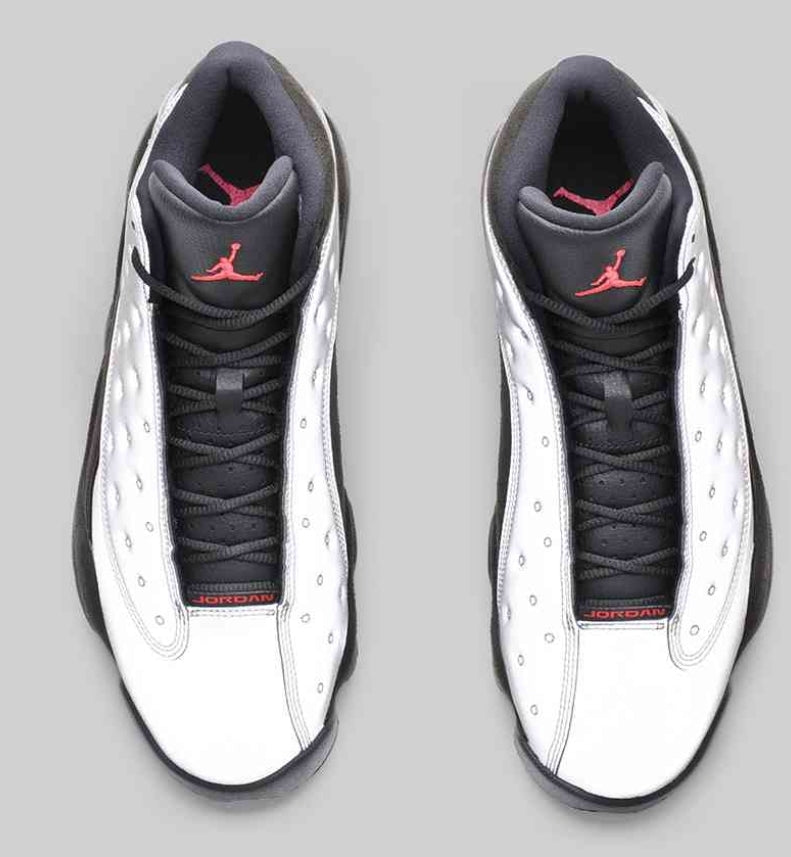 Les baskets Air Jordan 13 offrent un style emblématique et une performance exceptionnelle.
design distinctif .pas Cher. Moins cher.