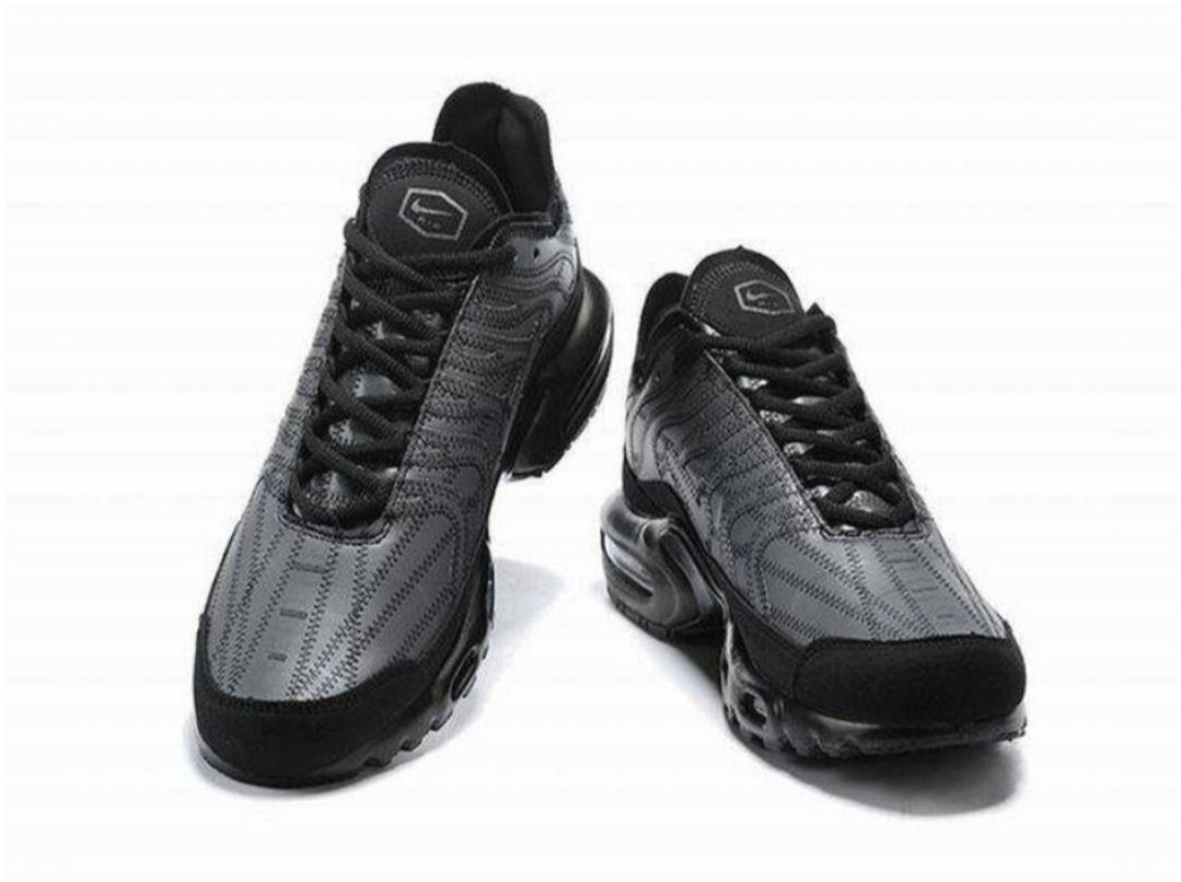 Les  Baskets Nike Air Max Tn incarnent un style emblématique et une performance supérieure.
leur design distinctif.pas cher.le moins cher.