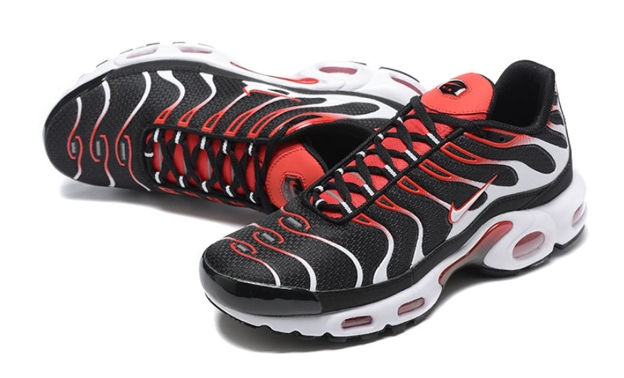 Les  Baskets Nike Air Max Tn incarnent un style emblématique et une performance supérieure.
design distinctif.pas cher. Le moins cher.