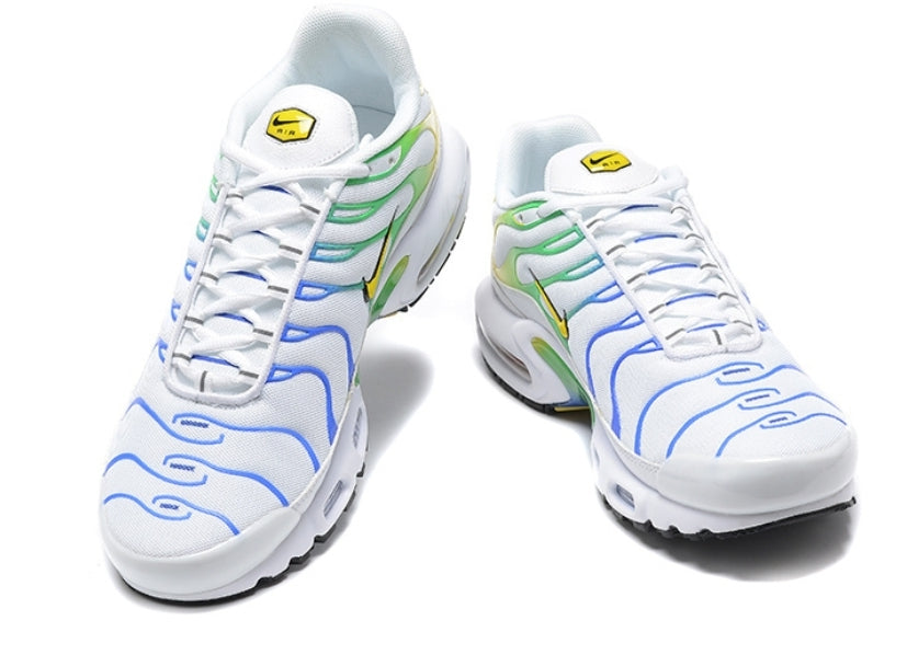 Les  Baskets Nike Air Max Tn incarnent un style emblématique et une performance supérieure.
design distinctif.pas cher. Le moins cher.