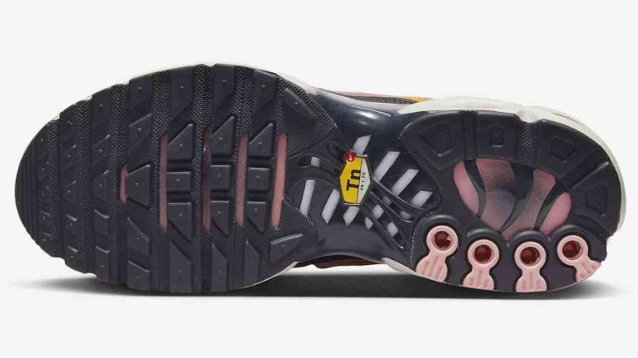Les Baskets Nike Air Max Tn incarnent un style emblématique et une performance supérieure.
design distinctif.pas cher. Le moins cher.