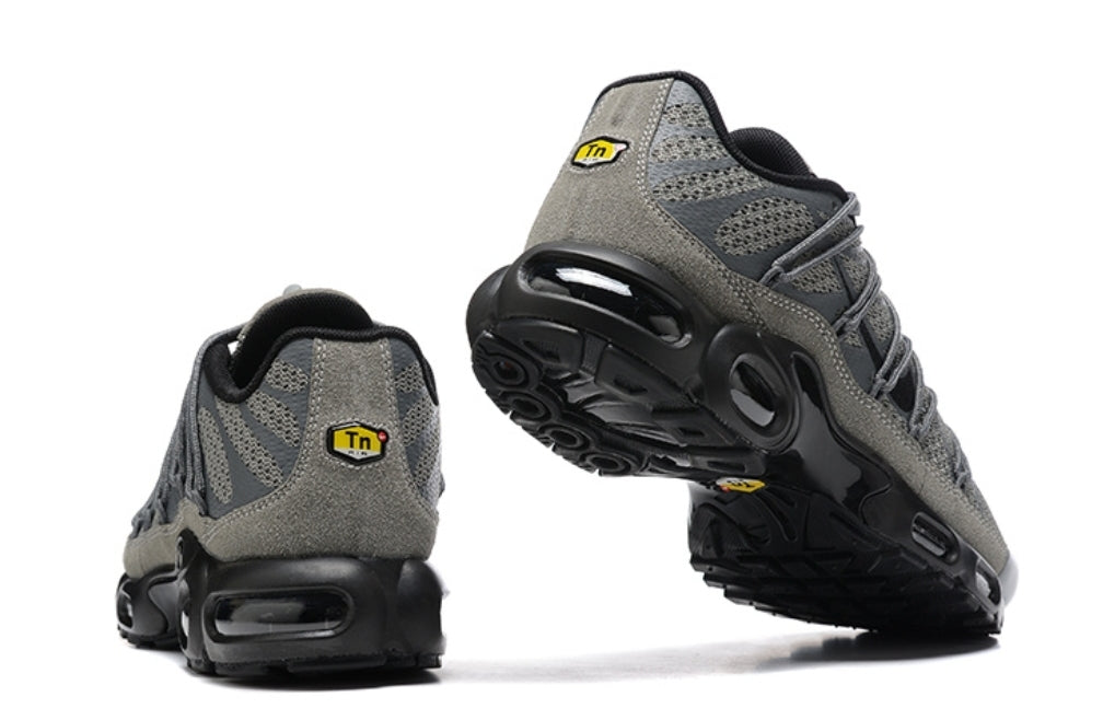 Les Baskets Nike Air Max Tn incarnent un style emblématique et une performance supérieure.
design distinctif.pas cher. Le moins cher.