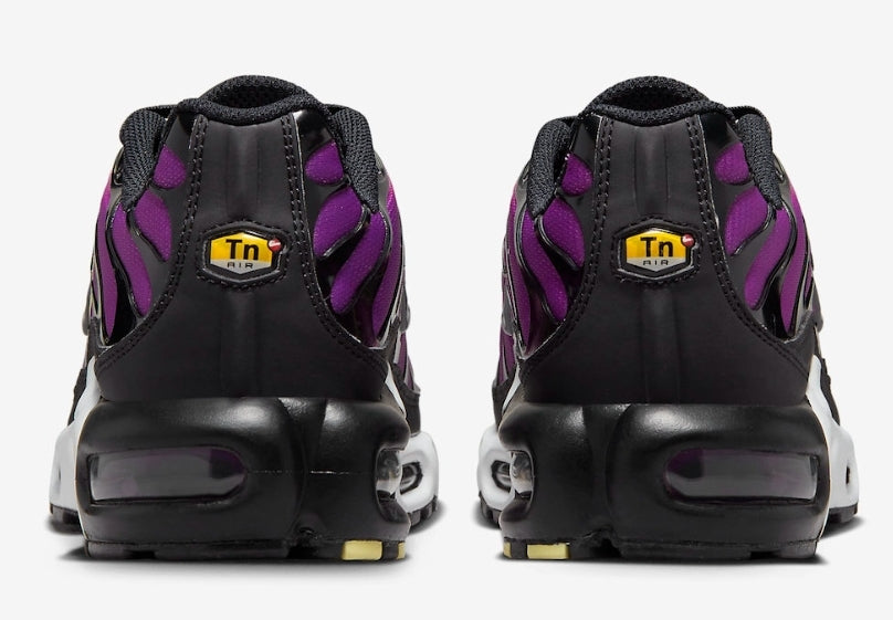 Les Baskets Nike Air Max Tn incarnent un style emblématique et une performance supérieure.
leur design distinctif.pas cher.le moins cher.