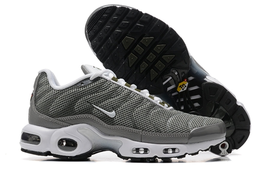Les Baskets Nike Air Max Tn incarnent un style emblématique et une performance supérieure.
leur design distinctif.pas cher.le moins cher.