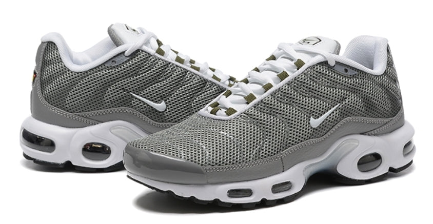 Les  Baskets Nike Air Max Tn incarnent un style emblématique et une performance supérieure.
leur design distinctif.pas cher.le moins cher.