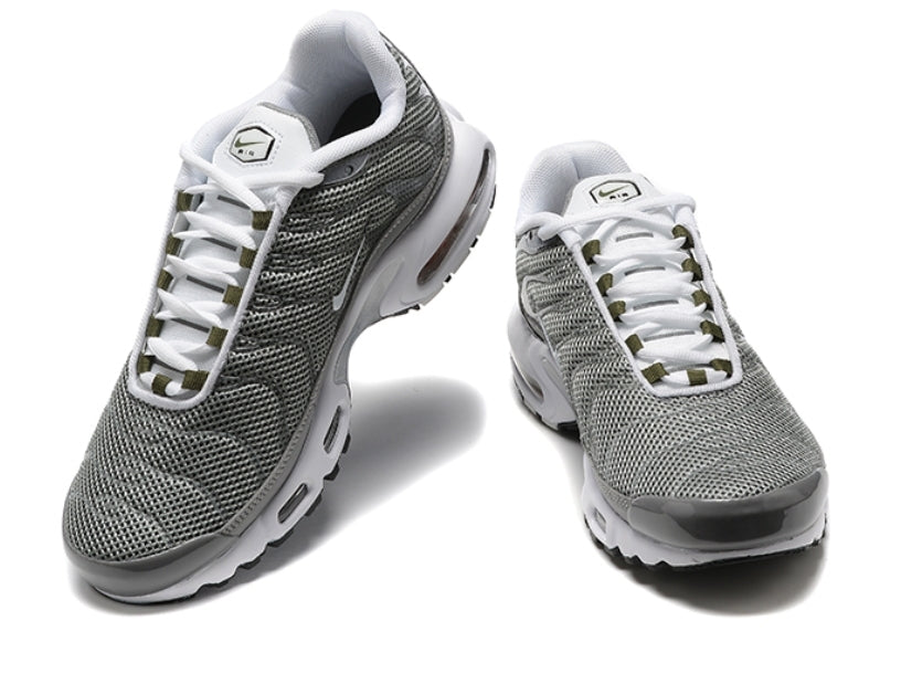 Les  Baskets Nike Air Max Tn incarnent un style emblématique et une performance supérieure.
leur design distinctif.pas cher.le moins cher.