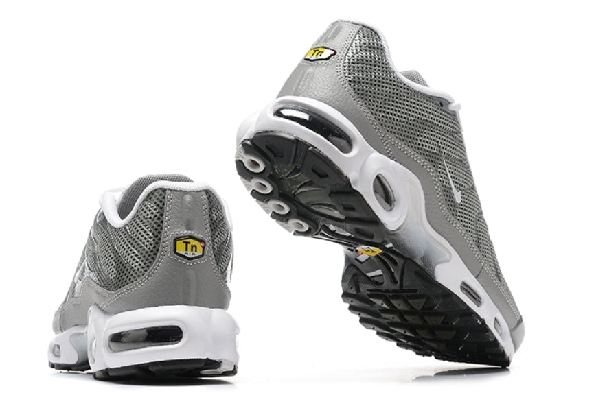 Les  Baskets Nike Air Max Tn incarnent un style emblématique et une performance supérieure.
leur design distinctif.pas cher.le moins cher.