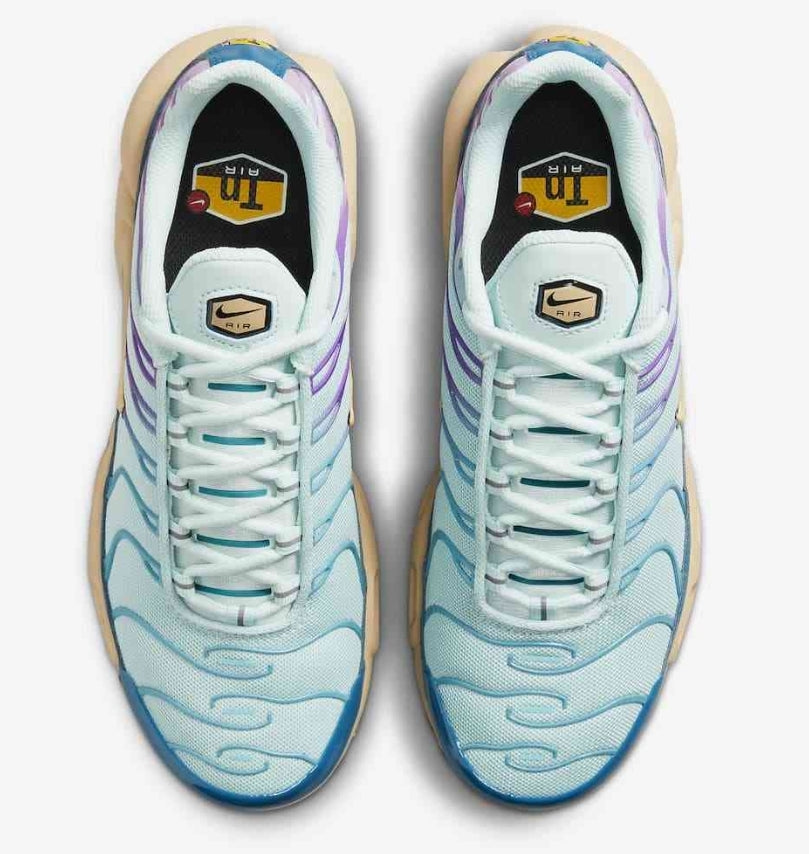 Les Baskets Nike Air Max Tn incarnent un style emblématique et une performance supérieure.
design distinctif .pas cher. Le moins cher.