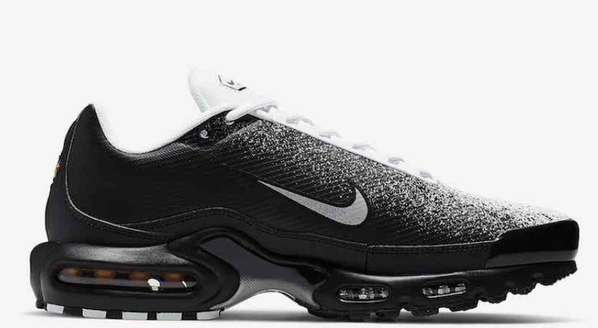 sneakers Nike Tn Air Max Plus Black White Spray Paint