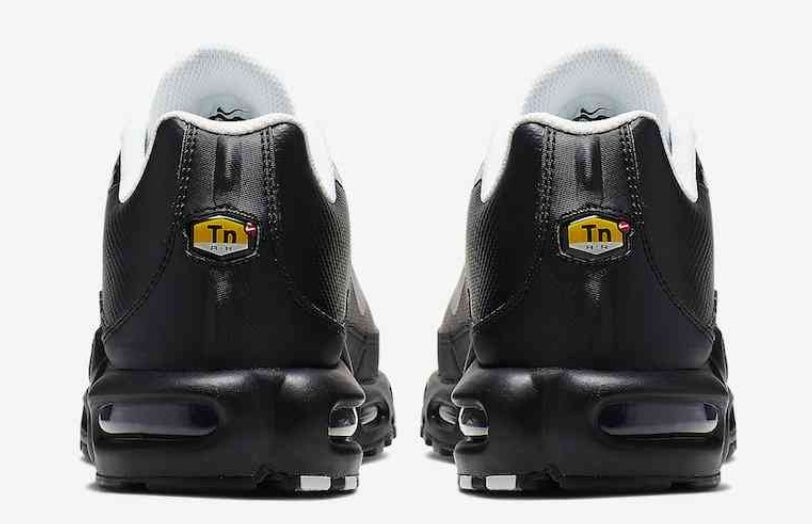 sneakers Nike Tn Air Max Plus Black White Spray Paint