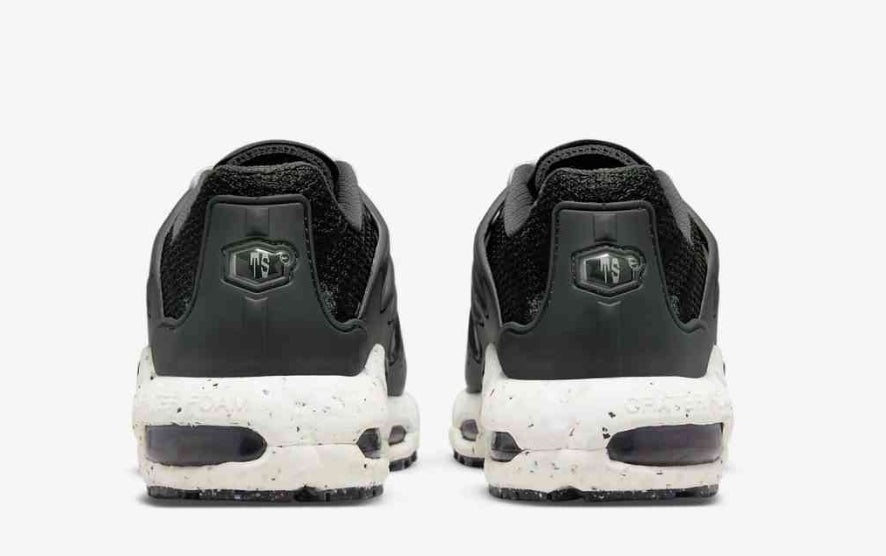 Les baskets Nike TN Air Max Terrascape Plus offrent un style polyvalent et une performance robuste.
 design distinctif.pas cher. Le moins cher.