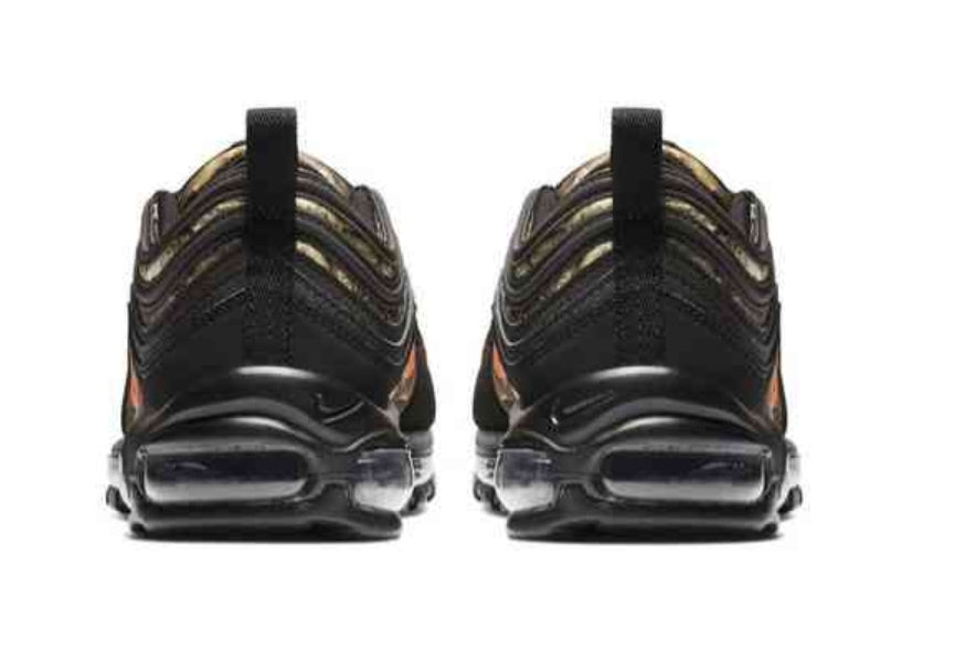 Les baskets Nike Air Max 97 sont synonymes de style emblématique et de confort absolu. Leur design ondulé distinctif.pas cher. Le moins cher.