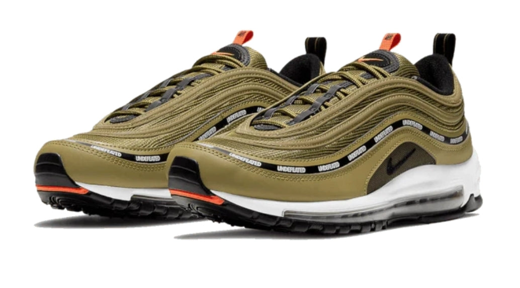 Les baskets Nike Air Max 97 sont synonymes de style emblématique et de confort absolu. Leur design ondulé distinctif.pas cher. Le moins cher.