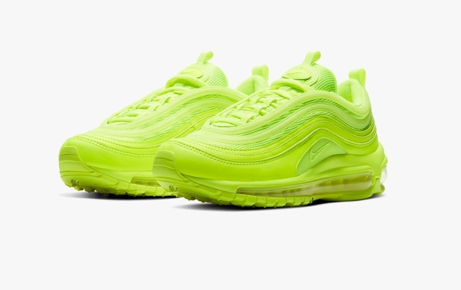 Les baskets Nike Air Max 97 sont synonymes de style emblématique et de confort absolu. Leur design ondulé distinctif.pas cher. Le moins cher.