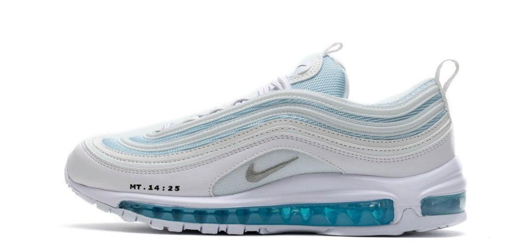 Les baskets Nike Air Max 97 sont synonymes de style emblématique et de confort absolu. Leur design ondulé distinctif.pas cher. Le moins cher.