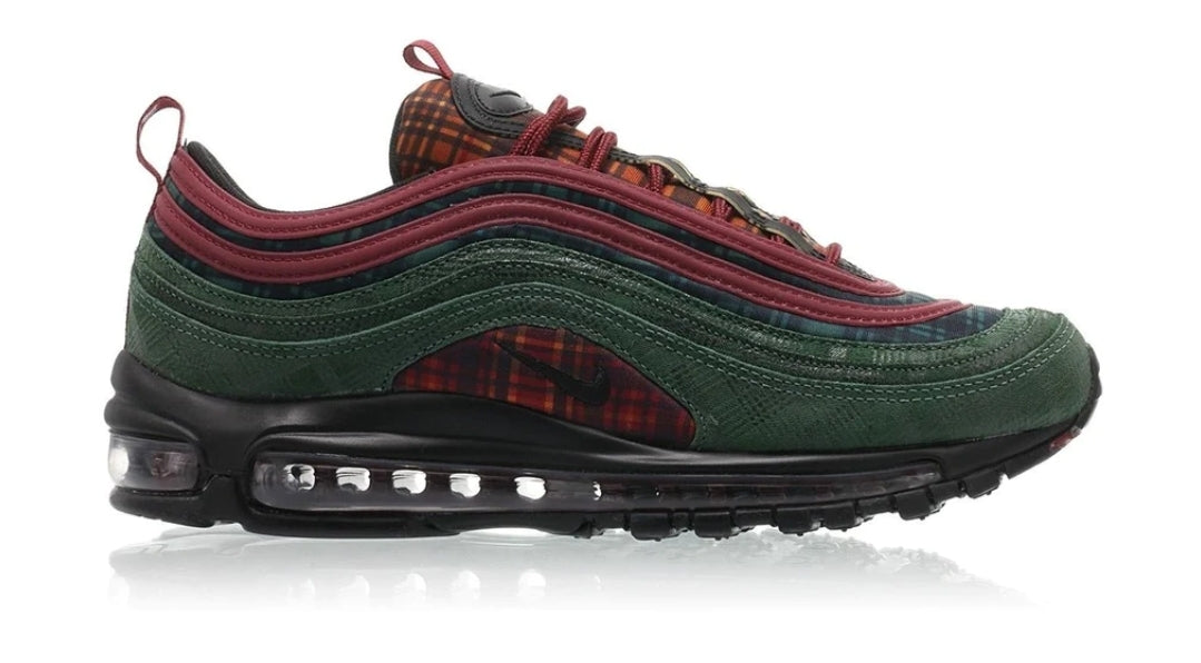 Les baskets Nike Air Max 97 sont synonymes de style emblématique et de confort absolu. Leur design ondulé distinctif.pas cher. Le moins cher.