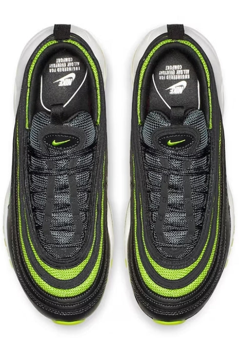 Les baskets Nike Air Max 97 sont synonymes de style emblématique et de confort absolu. Leur design ondulé distinctif.pas cher. Le moins cher.