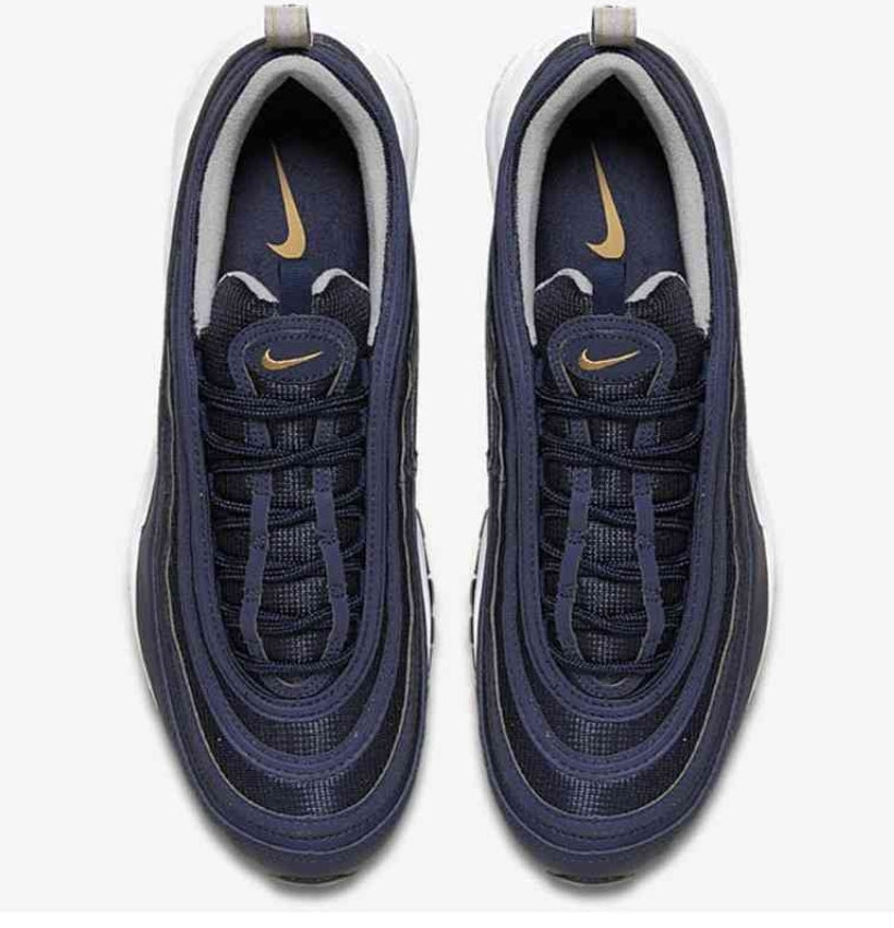 Les baskets Nike Air Max 97 sont synonymes de style emblématique et de confort absolu. Leur design ondulé distinctif.pas cher. Le moins cher.