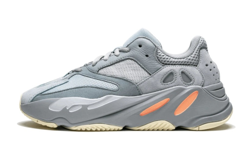 Les baskets Adidas Yeezy 700 V2 incarnent un style emblématique et une performance supérieure.
 design distinctif.pas cher.le moins cher.