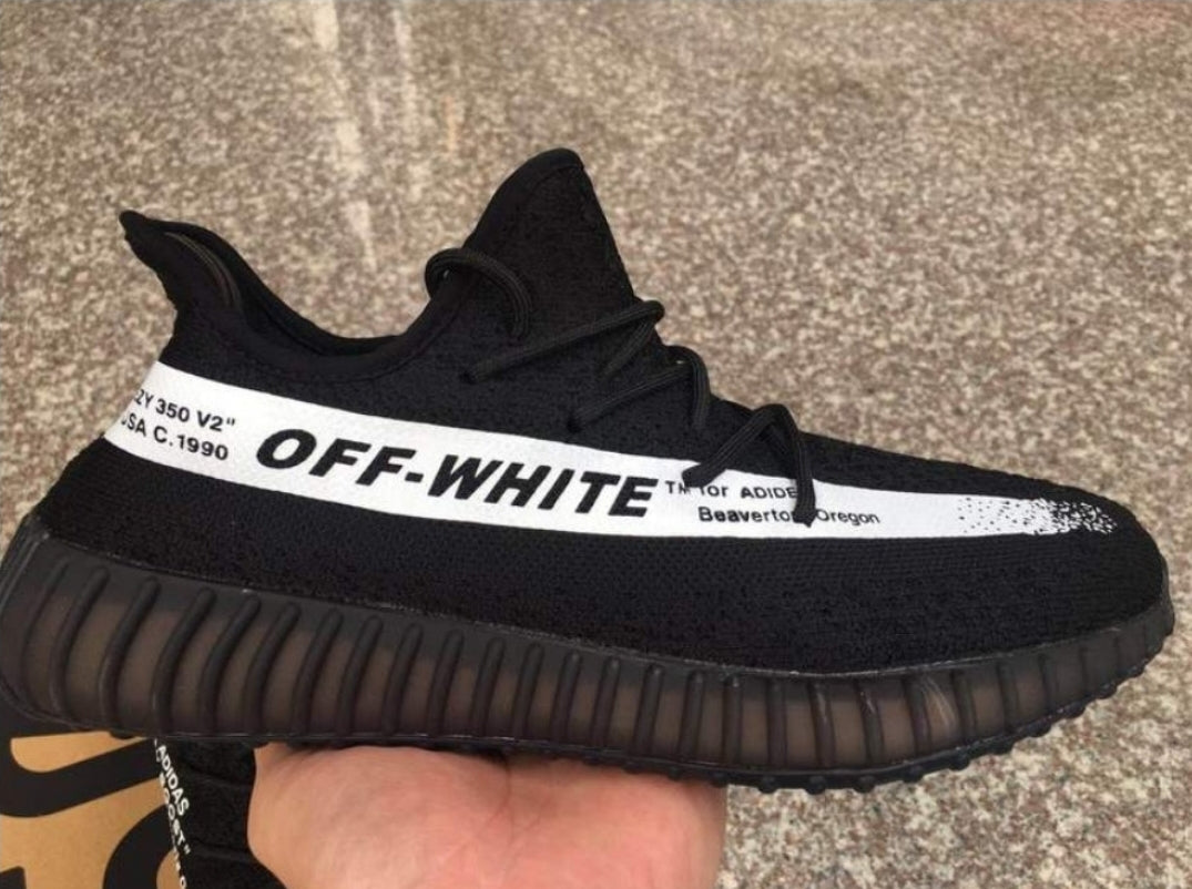 Les baskets Adidas Yeezy 350 sont une fusion parfaite de style emblématique et de confort exceptionnel.
design distinctif pas cher. Le moins cher.