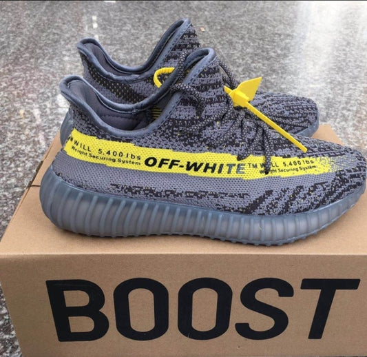 : Les baskets Adidas Yeezy 350 sont une fusion parfaite de style emblématique et de confort exceptionnel.
 design distinctif pas cher. le moins cher.