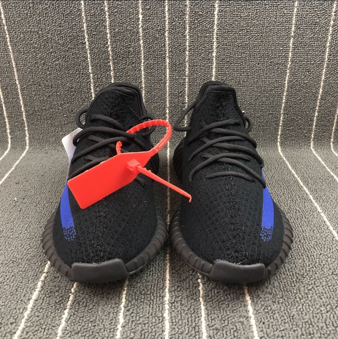 Les baskets Adidas Yeezy 350 sont une fusion parfaite de style emblématique et de confort exceptionnel.
 design distinctif pas cher. Le moins cher.