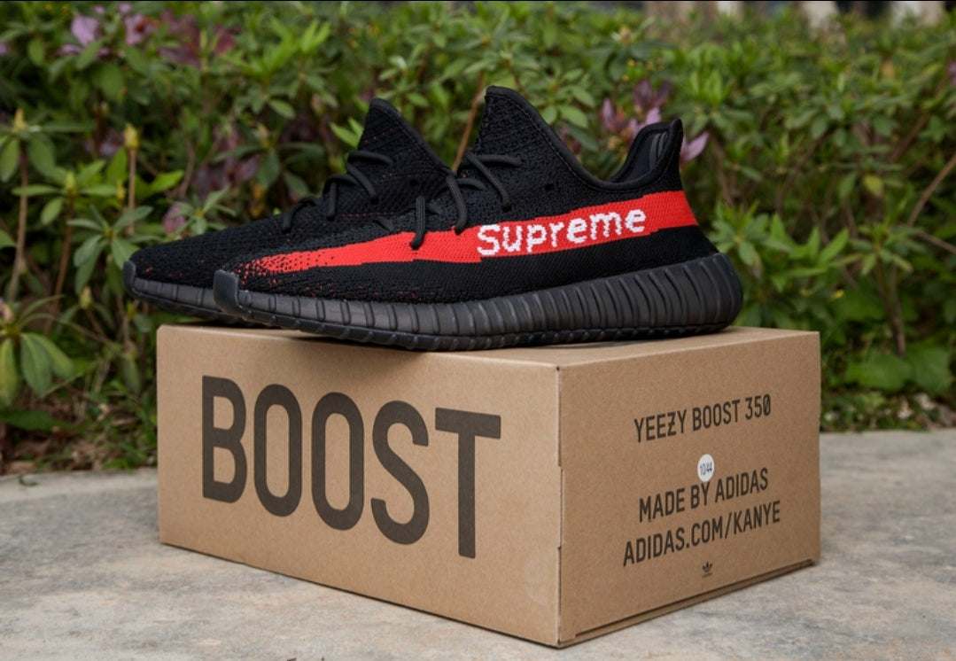 Les baskets Adidas Yeezy 350 sont une fusion parfaite de style emblématique et de confort exceptionnel.
 design distinctif pas cher. Le moins cher.