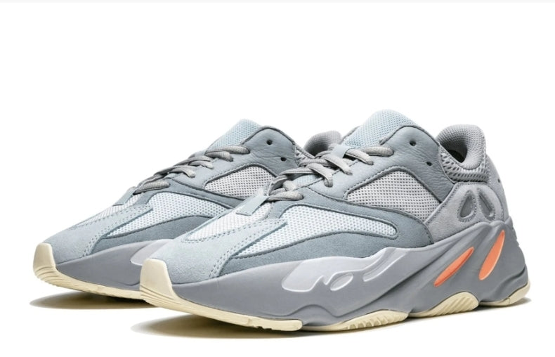 Les baskets Adidas Yeezy 700 V2 incarnent un style emblématique et une performance supérieure.
 design distinctif.pas cher.le moins cher.