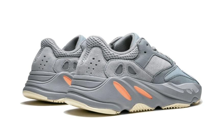 Les baskets Adidas Yeezy 700 V2 incarnent un style emblématique et une performance supérieure.
 design distinctif.pas cher.le moins cher.