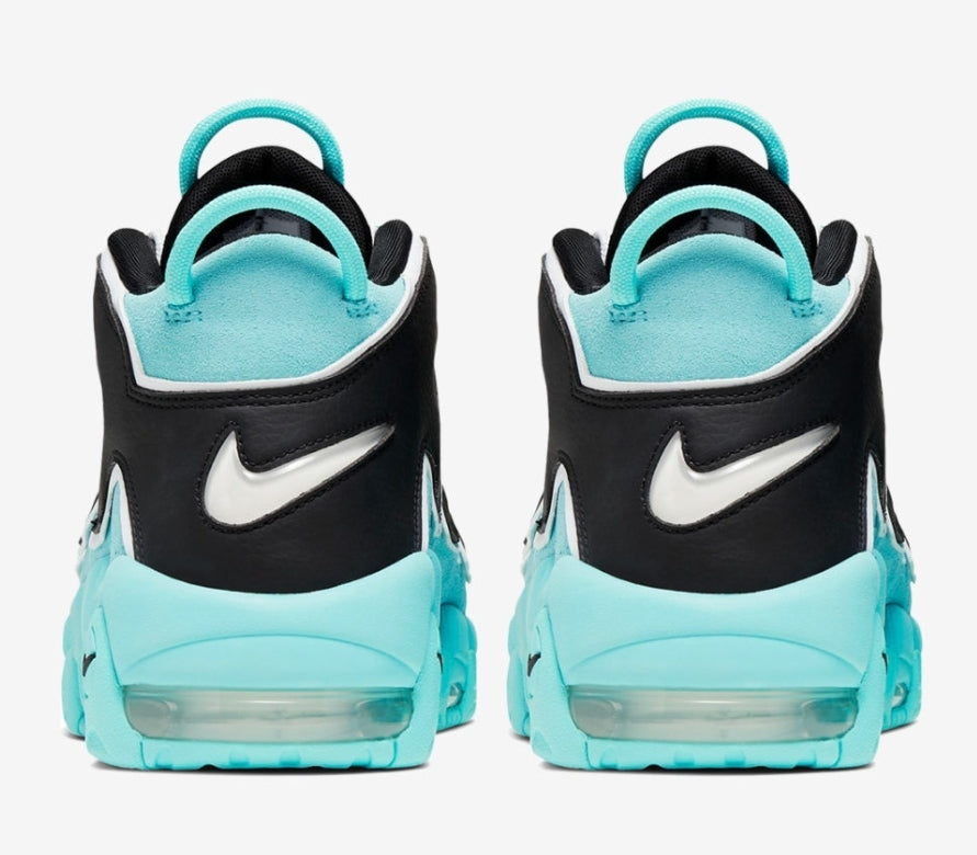 Les baskets Nike Air Uptempo combinent style audacieux et innovation. Leur design emblématique et leurs lettres surdimensionnées . Pas cher. Le moins cher.