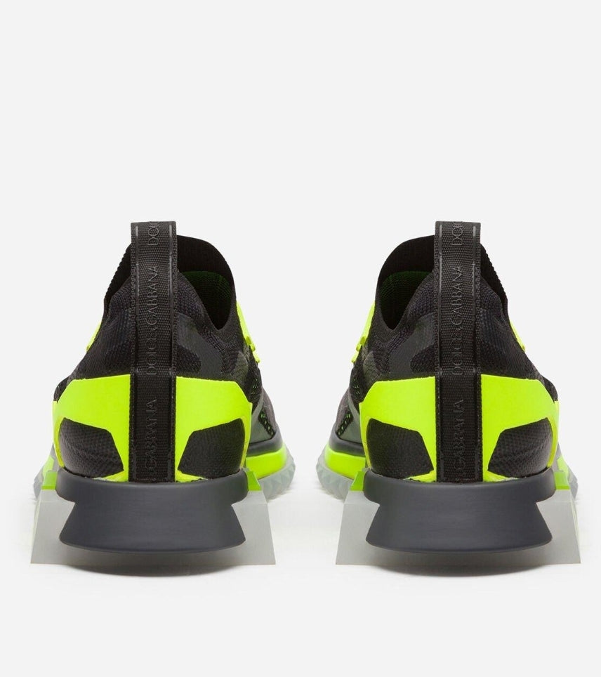 Les baskets sneakers Dolce & Gabbana incarnent un style emblématique et un luxe italien.
 leur design élégant.pas cher . Le moins cher.