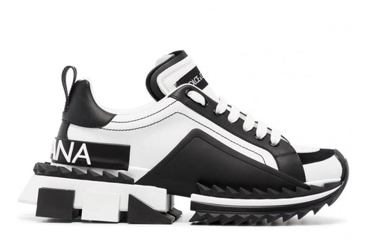 Les baskets sneakers Dolce & Gabbana incarnent un style emblématique et un luxe italien.
 leur design élégant.pas cher . Le moins cher.