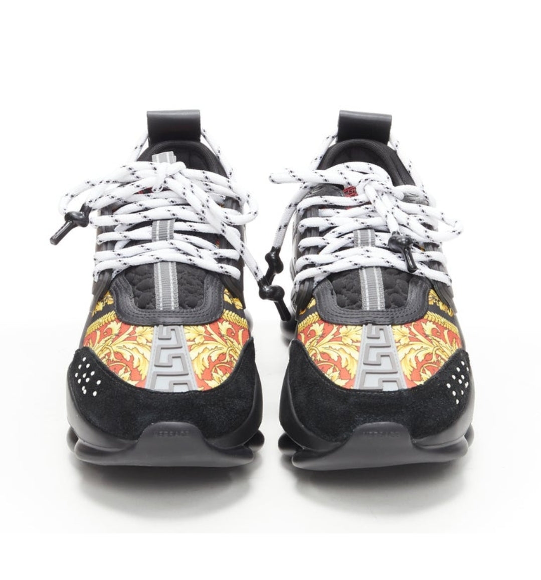 Les baskets sneakers Versace incarnent un style emblématique et un luxe italien.
 leur design audacieux.pas cher. Le moins cher.